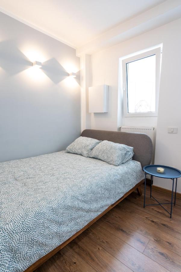Cozy Design Apartament In Magheru Bucureşti Ngoại thất bức ảnh